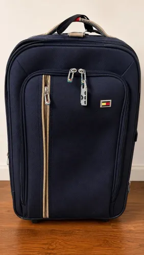 Mala Tommy Hilfiger 23kg