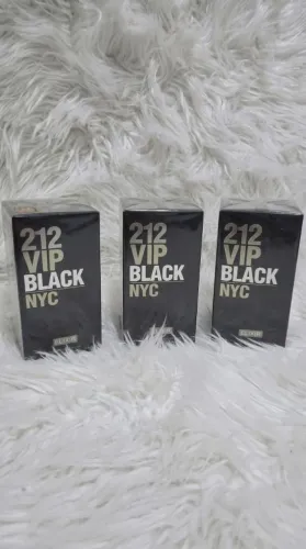 PERFUME IMPORTADO MASCULINO 212 VIP ELIXIR CAROLINA HERRERA