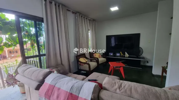 Baú | Casa 3 quartos, sendo 1 suite