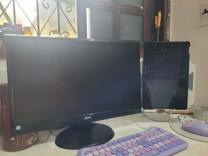 Monitor 19" com defeito