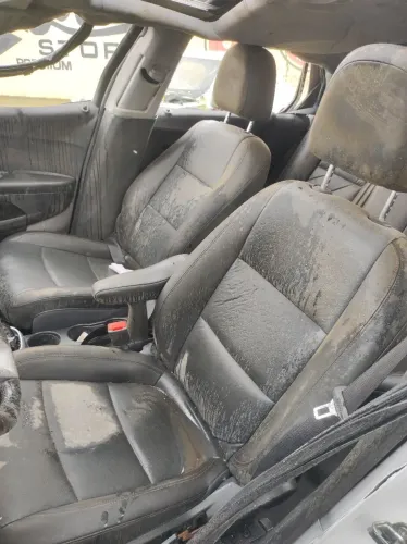 JOGO DE BANCOS EM COURO CHEVROLET TRACKER 1.4 PRONTA ENTREGA 