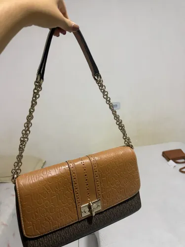 Bolsa Vitor Hugo