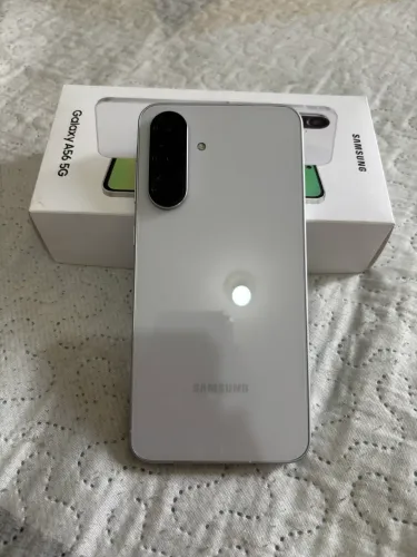 Celular Samsung Galaxy A56 5G | 128GB | Semi novo - Estado de novo