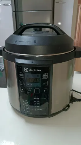 Panela de pressão elétrica 5L eletrolux