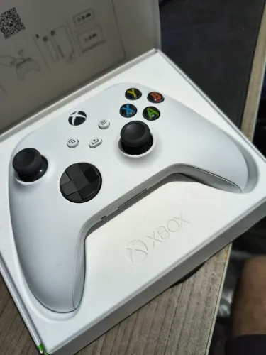 Controle Sem Fio Xbox - Robot White