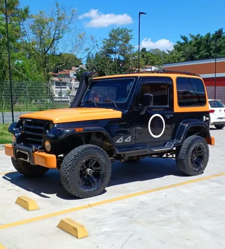 Troller T-4 4X4 2.8 TB Int. Cap. Rígida Diesel 2001