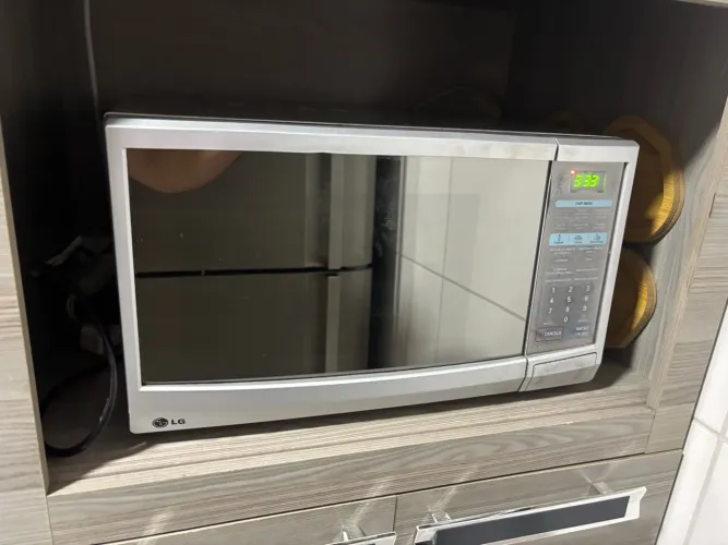 Microondas espelhado inox 25 litros 127v