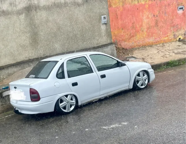 Chevrolet Corsa Sedan Super/ Classic 1.6 MPFI 8V 4 2004