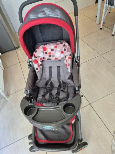 Carrinho pra bebês