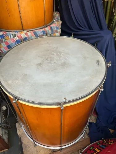Surdo de Samba Treme Terra 24 pele importada