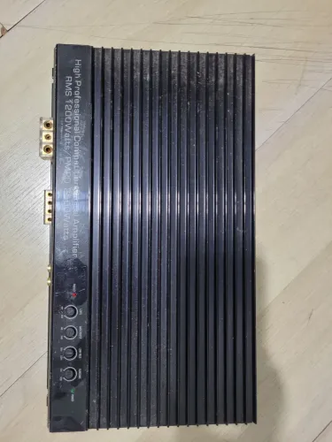 Modulo roadstar/subwoofer automotivo