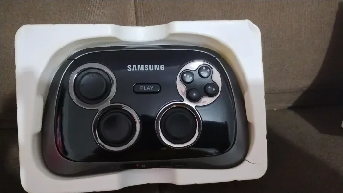 Samsung game pad El-GP20