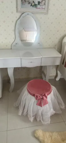 Cômoda e Penteadeira com Banqueta