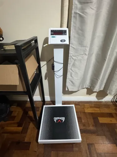 BALANÇA PARA COMÉRCIO RAMUZA PARA 200KG BIVOLT