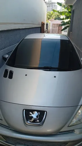 Peugeot 207 Sedan Passion XR 1.4 Flex 8V 4P 2011