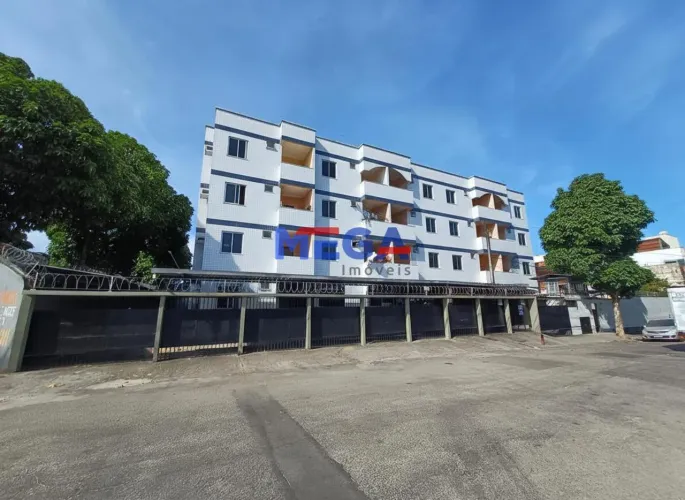 Apartamento com 2 quartos no bairro Vila União em Fortaleza, CE