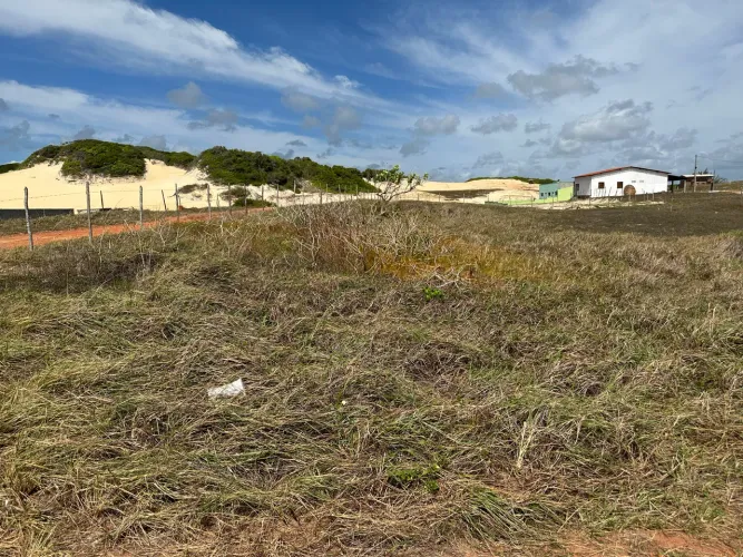 Vendo terreno com 510 m2 em Camurupim próx piscinas naturais