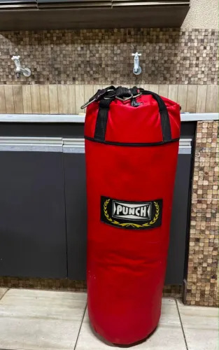 Saco de Pancada em Couro Punch - 90cm