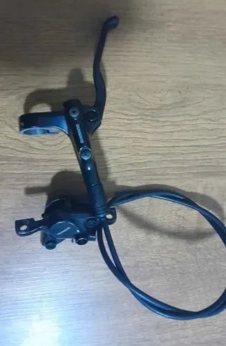 Freio shimano mt200 dianteiro