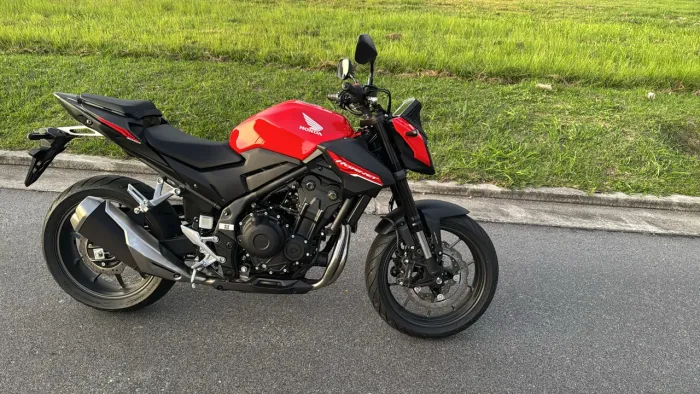 Hornet muito nova