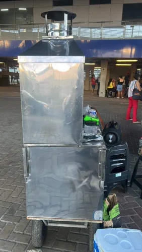 Carrinho de churrasquinho