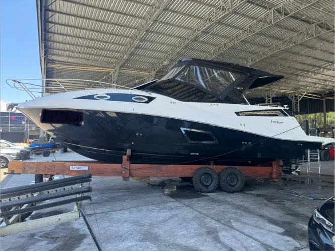 Focker 333 Gran turismo- 2024 x2 Mercruiser 250 HP ñ Phantom Ventura Fs Nx Real Armada 