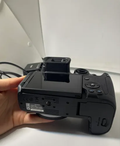 CÂNON EOS R R7- nenhuma marca de uso