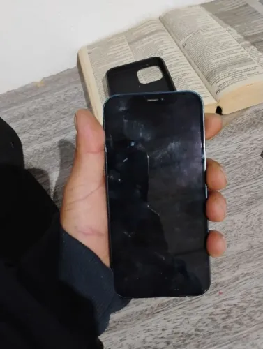 Troco iPhone 12 e um xbox one s por Xbox séries s
