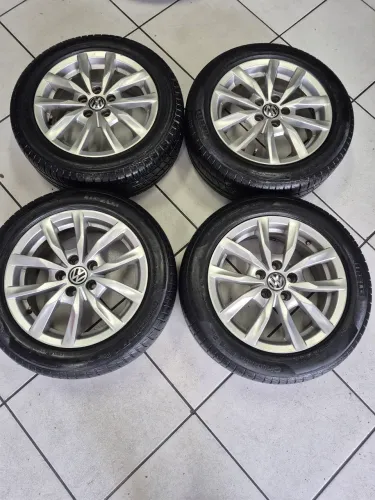Jogo de rodas fox 15 5x100 com pneus 