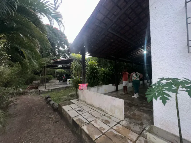 ALUGA-SE Casa de chácara em Jacarecica