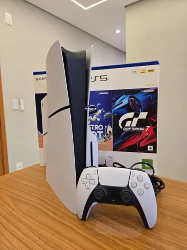 PlayStation 5 Slim 1TB - Com Leitor de Discos