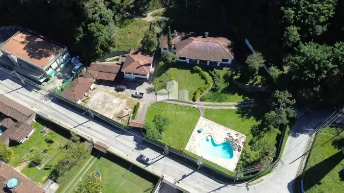 Casa para venda com 4 quartos, 6603m² - Independência - Petrópolis/RJ