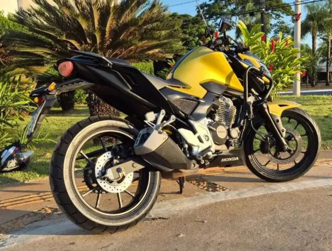 Honda CB 300F ABS disponível para financiamento (IPVA PAGO)