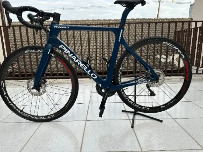 Pinarello Paris Disc Carbono 54 | Ultegra | Rodas Campagnolo Bora One 35