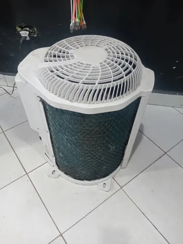 Condensadora convencional 12000 btus serpentina em cobre