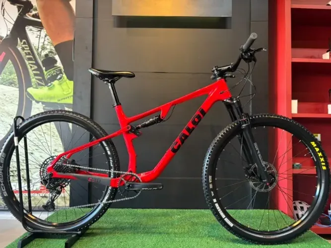 Caloi Elite Carbon FS NX