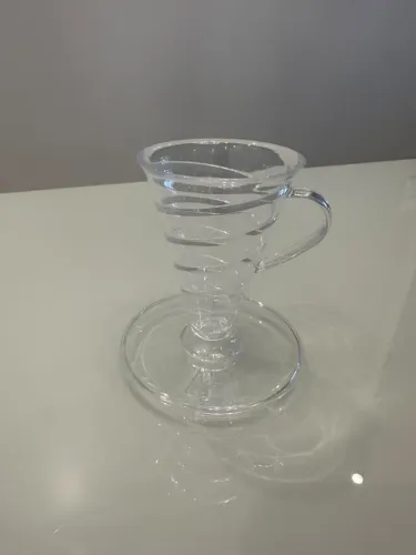 Dripper de Café com Difusor Espiral em Acrílico