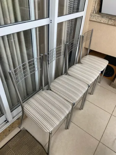 Cadeiras kit 4 unidades 