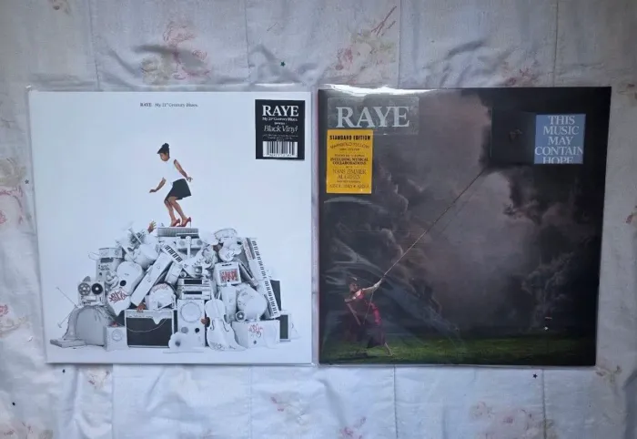 Combo LP Vinil Raye 21st Century Blues e This Music May Contain Hope