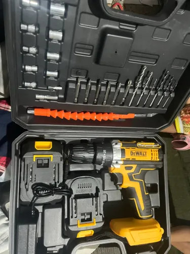 Kit furadeira e parafusadeira