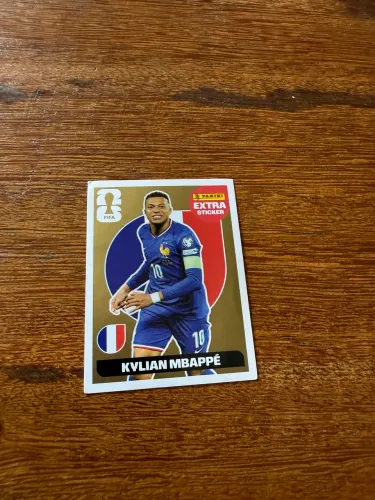 MBAPPÉ LEGEND OURO