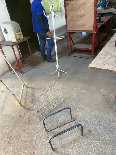 Fábrica de Móveis Tubulares à Venda