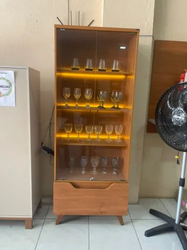 Cristaleira 100% MDF com Led ENTREGA E MONTAGEM