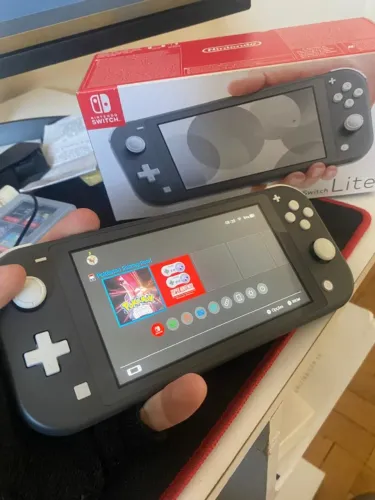 Nintendo Switch Lite Cinza
