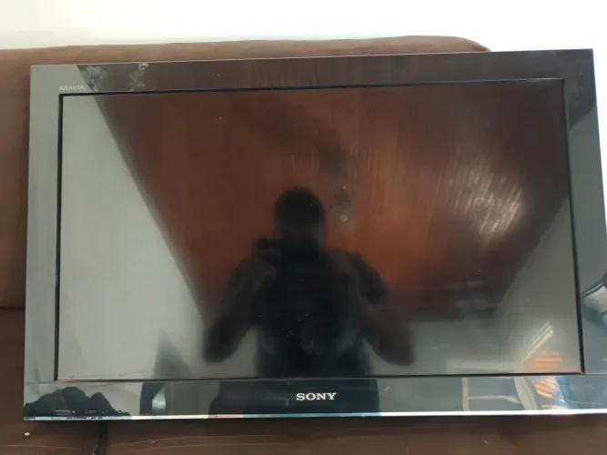 TV Sony Bravia 32" LCD (KDL-32BX355) - Funcionan