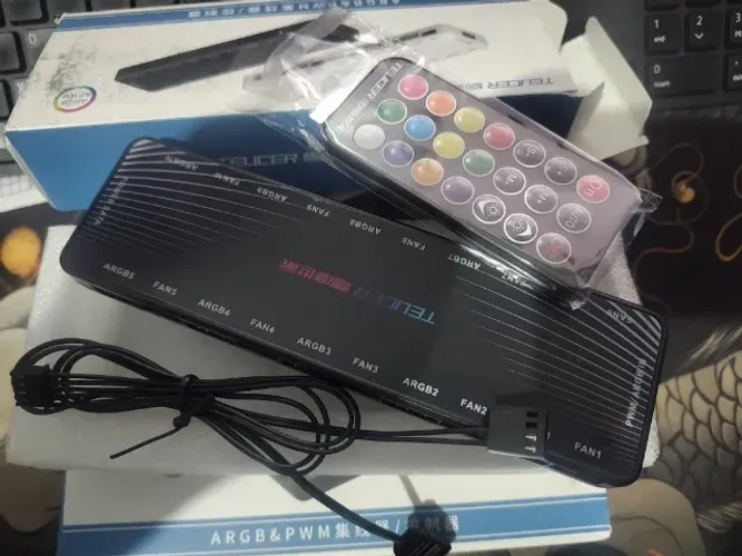 Controladora Fans Teucer, 4pin Pwm, 5v 3pin Argb, 10 Fans, Preto - Aceito Cartão/Pix