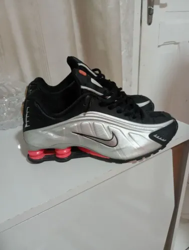 Nike Shox R4 original