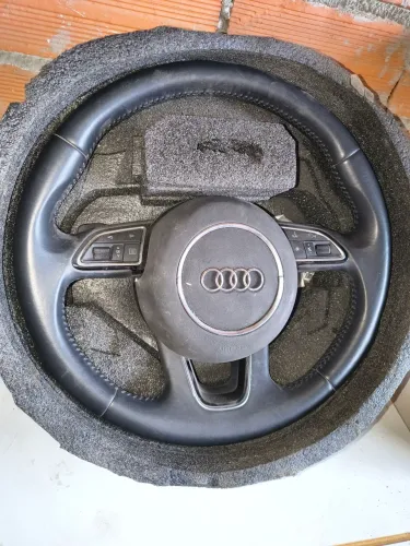 Volante com paddle shift Audi Q3 2017 <br>(Obs: NÃO TEM AIRBAG)<br>Retirar em Perus Sp