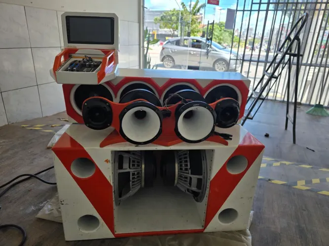SOM AUTOMOTIVO MONTADO PRONTO PRA FAZER O CHÃO TREMER!