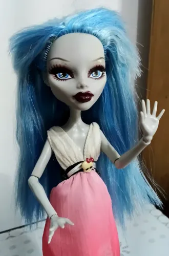 Boneca Monster High Ghoulia Yelps Dawn of the Dance 